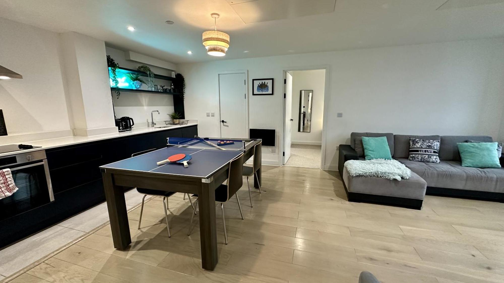 Lux Livin' Apartments - Luxury 2 Bed Apartment With Sky Garden Manchester Bagian luar foto