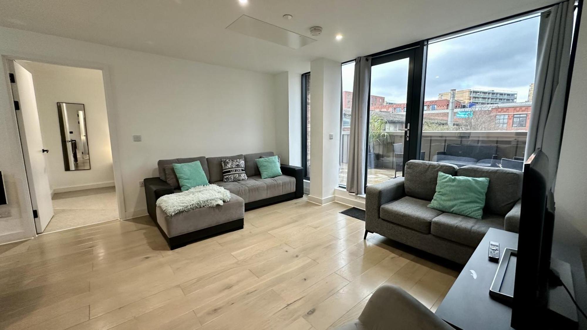 Lux Livin' Apartments - Luxury 2 Bed Apartment With Sky Garden Manchester Bagian luar foto