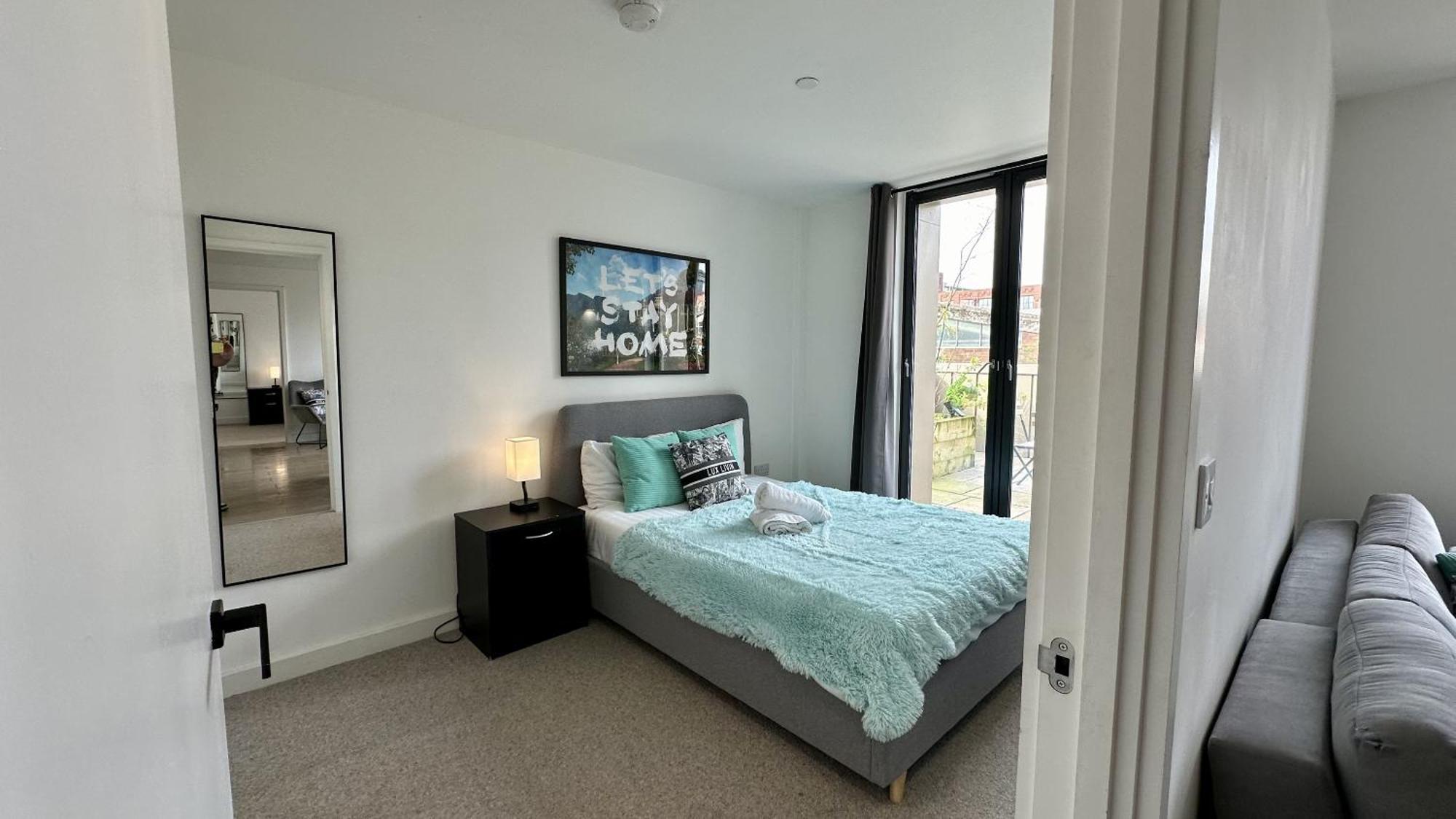 Lux Livin' Apartments - Luxury 2 Bed Apartment With Sky Garden Manchester Bagian luar foto