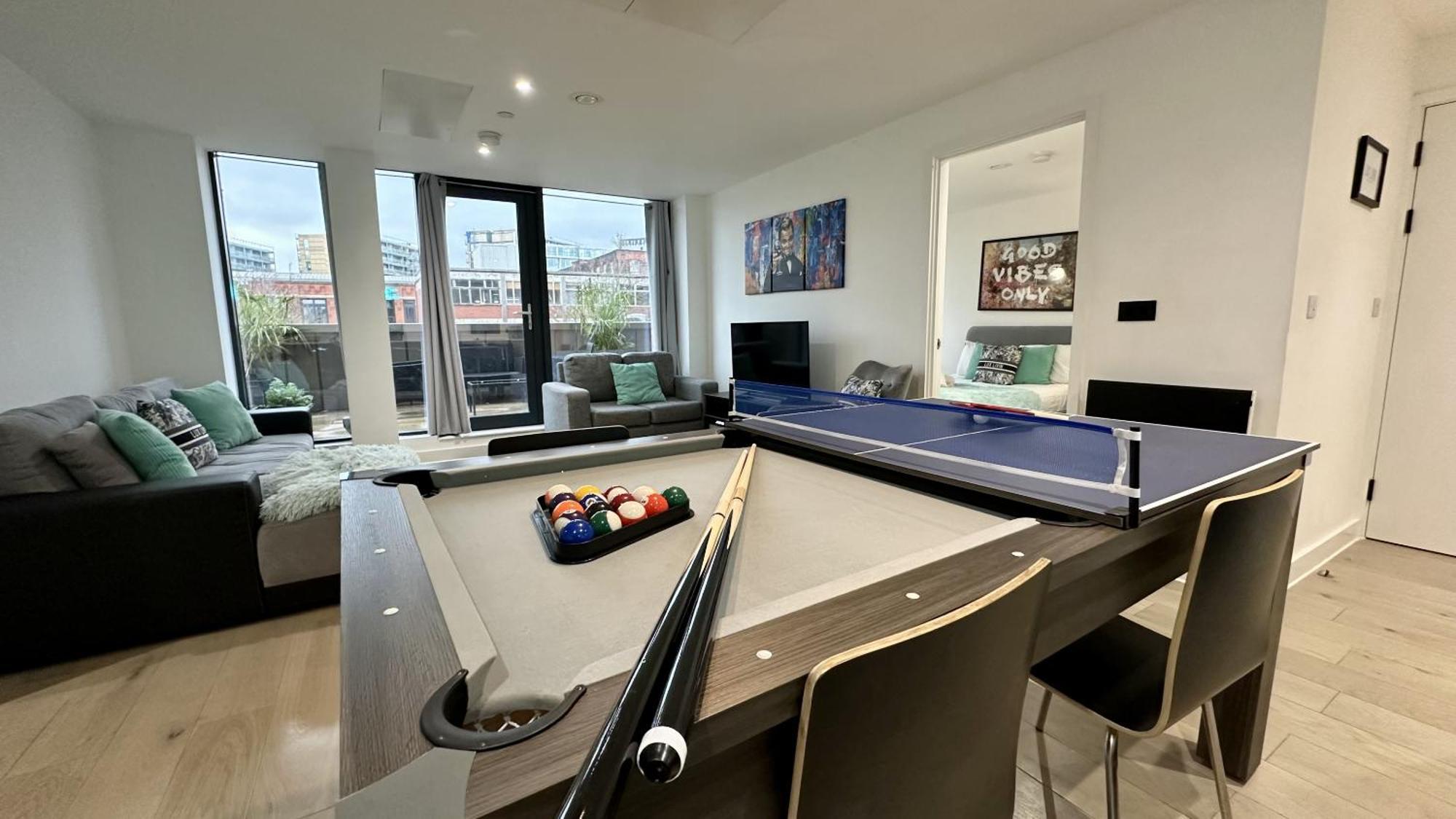 Lux Livin' Apartments - Luxury 2 Bed Apartment With Sky Garden Manchester Bagian luar foto