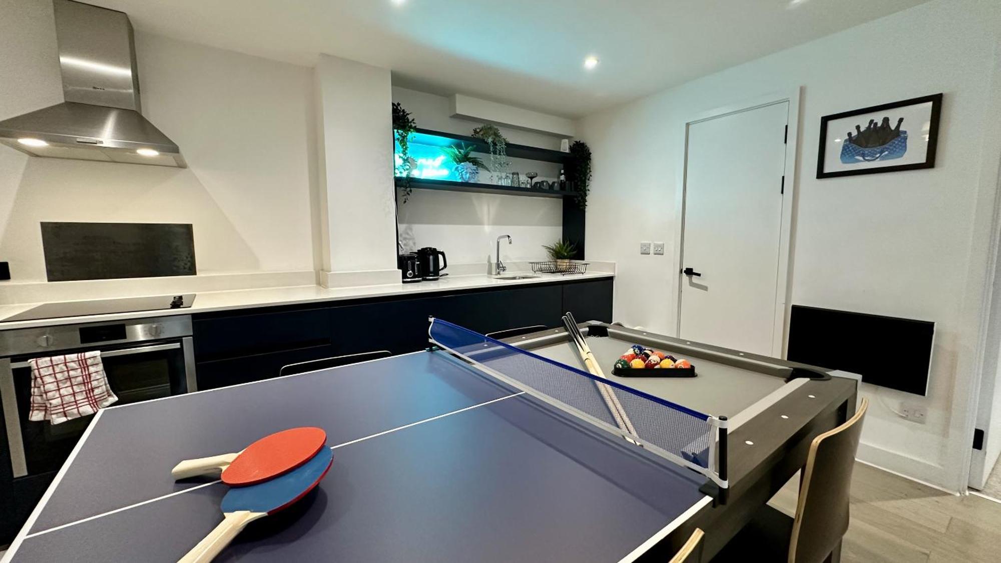 Lux Livin' Apartments - Luxury 2 Bed Apartment With Sky Garden Manchester Bagian luar foto