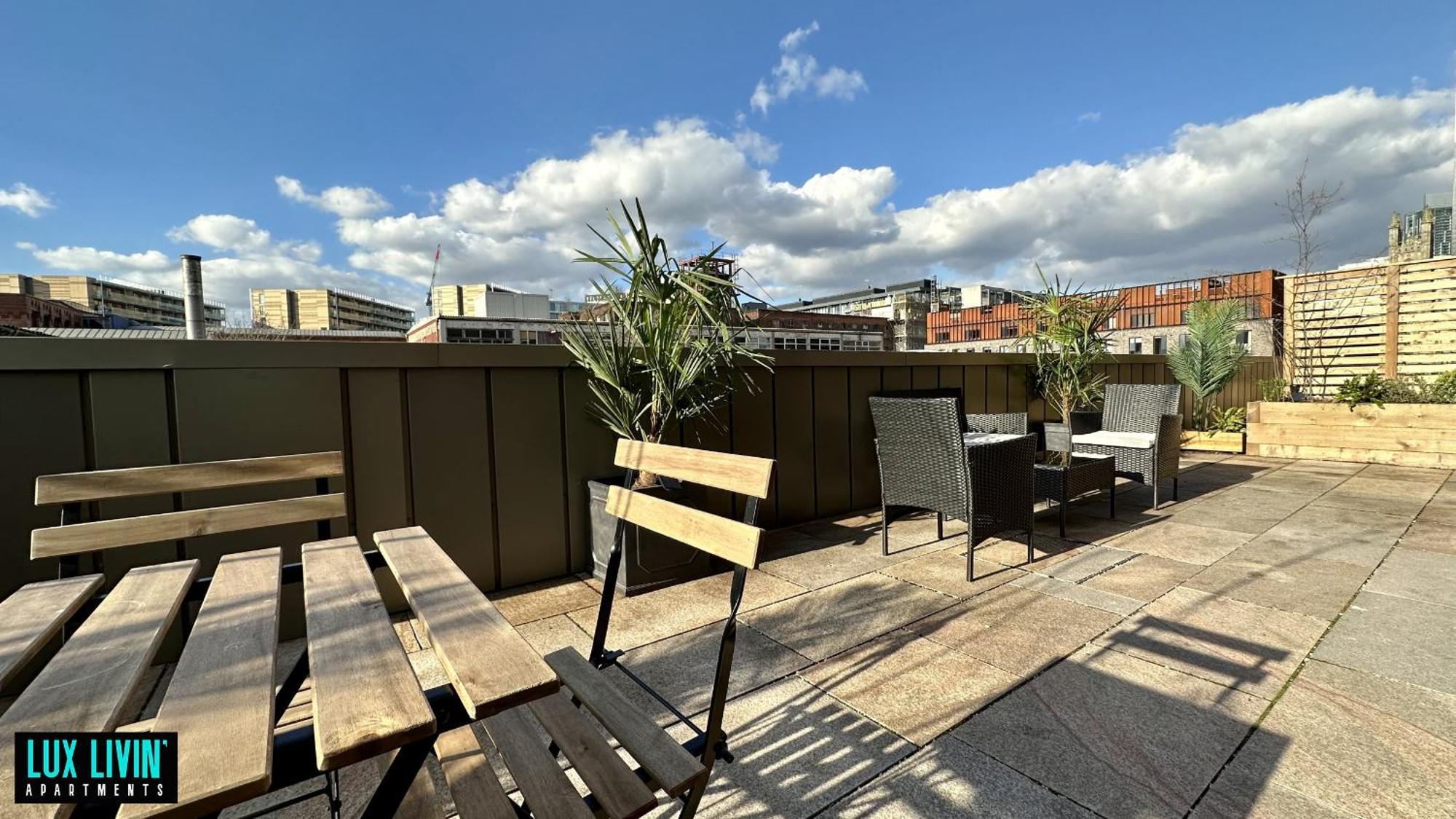 Lux Livin' Apartments - Luxury 2 Bed Apartment With Sky Garden Manchester Ruang foto